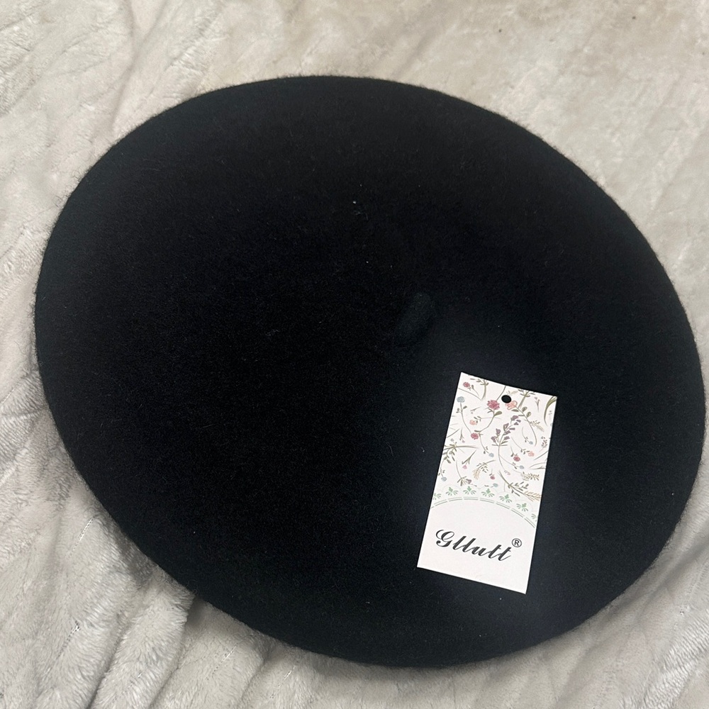 Black Beret Hat